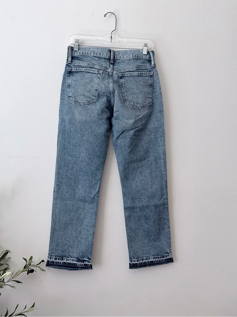 NEW Gap girls 90’s straight Blue Distressed Jeans